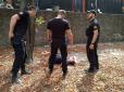 Як це по-одеськи: Нічого не вкрали, але зламали три ноги на двох